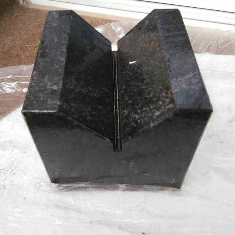 Kenkan Block of Granite ho nsɛm pii .